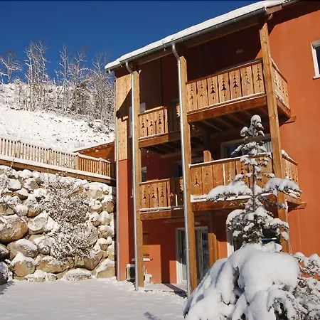 Domaine De La Vallée D'ax Apartahotel 3*
