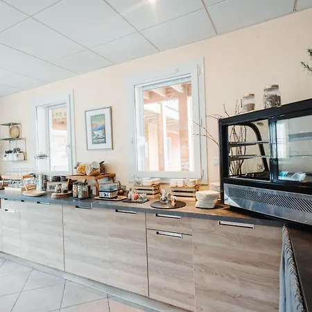 Hotel apartamentowy Vacanceole - Le Domaine De La Vallee D'ax