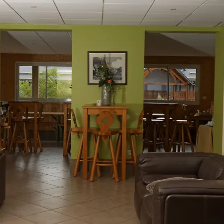 Vacanceole - Le Domaine De La Vallee D'ax Hotel apartamentowy