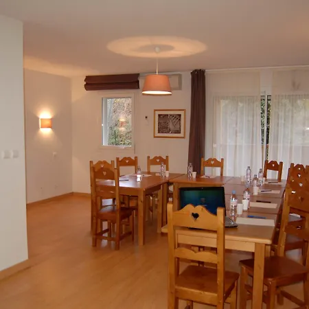 Vacanceole - Le Domaine De La Vallee D'ax