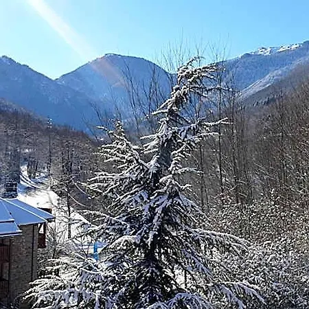 Domaine De La Vallée D'ax Apartahotel 3*