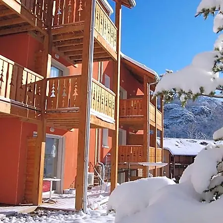 Domaine De La Vallée D'ax Apartahotel 3*