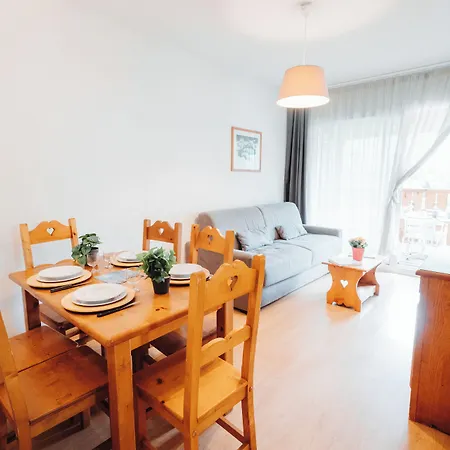 Aparthotel Vacanceole - Le Domaine De La Vallee D'ax 3*